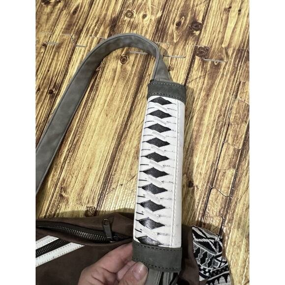 The Walking Dead - Michonne Faux Leather Sling Bag NWT - Picture 11 of 16